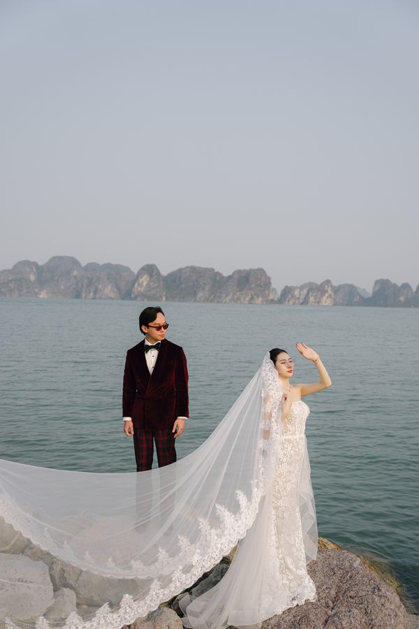 Real bride wearing The Hoi An — Scalloped Lace Mantilla Veil