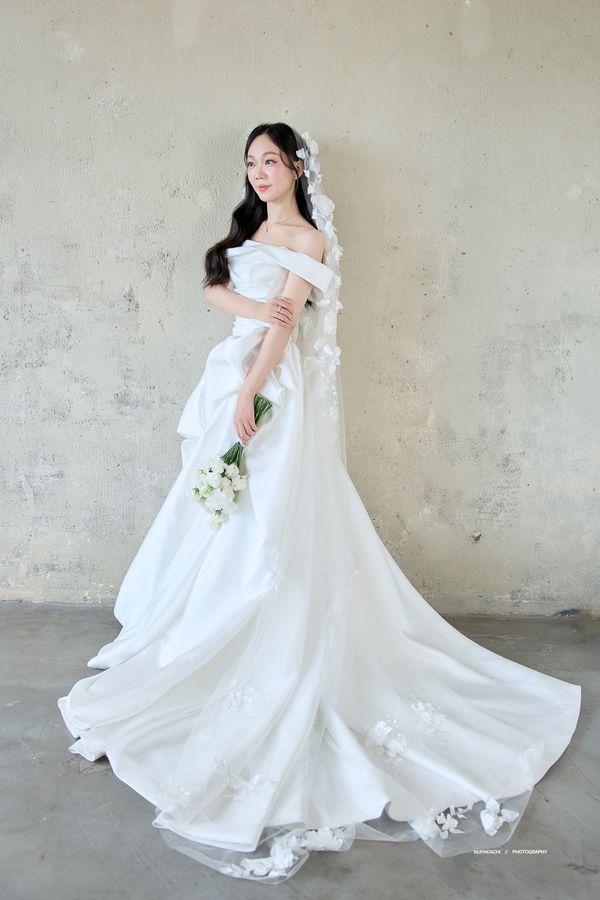 The Sa Dec cathedral 3d petal veil wedding veil — photo 4